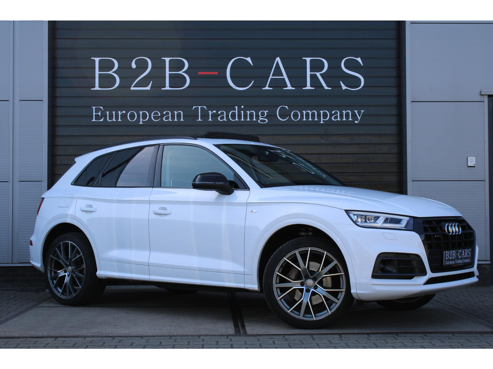 Audi Q5 3.0 TDI quattro Sport S Line Edition 46296114-0.jpg | B2B-CARS