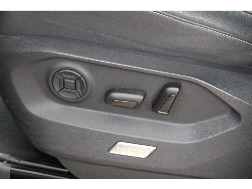 Volkswagen Touareg 3.0 TSI R-Line 54786135-13.jpg | B2B-CARS