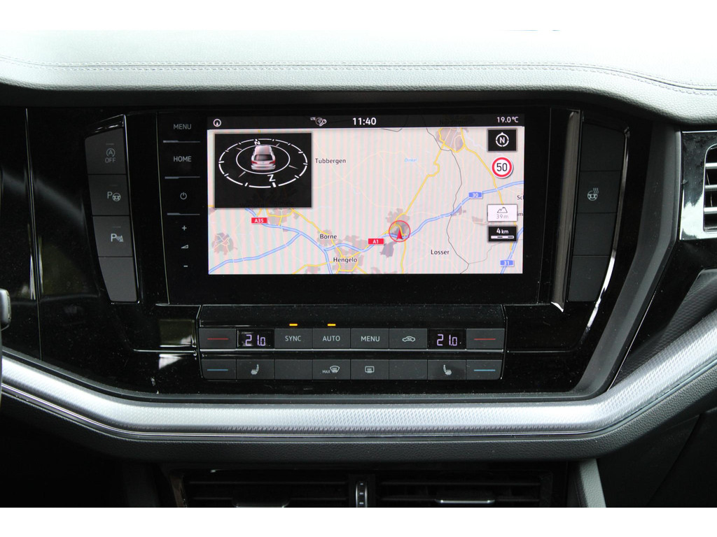 Volkswagen Touareg 3.0 TSI R-Line 54786135-16.jpg | B2B-CARS